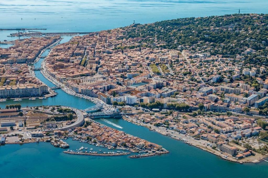 Le Calme A Deux Pas Du Port De Seteアパートメント エクステリア 写真